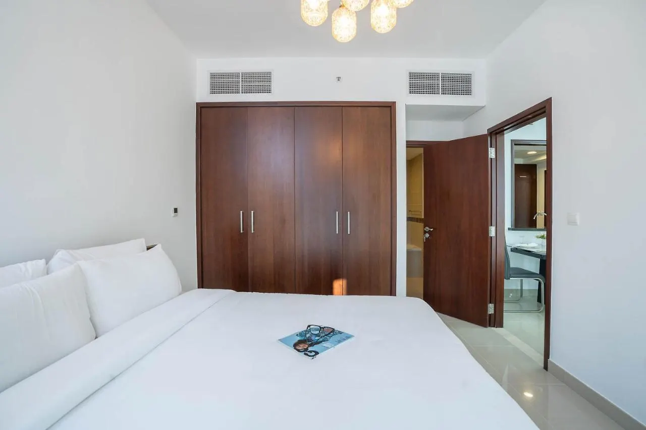 Modern Spacious 1Bed Heart Of Downtown Dubai